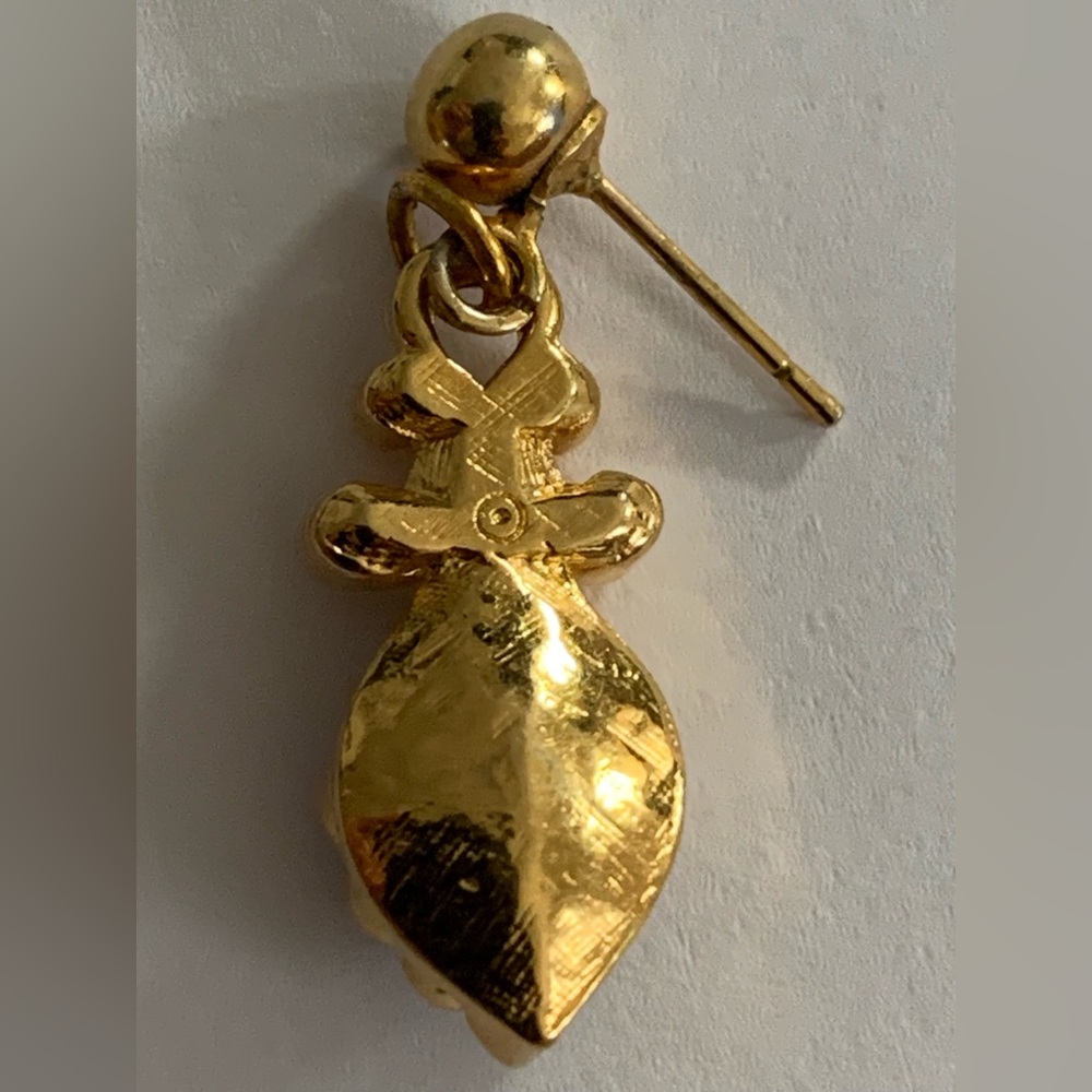 Vintage 1989 AVON Goldtone Blue Rhinestone Victorian Pierced Earrings - Picture 10 of 13